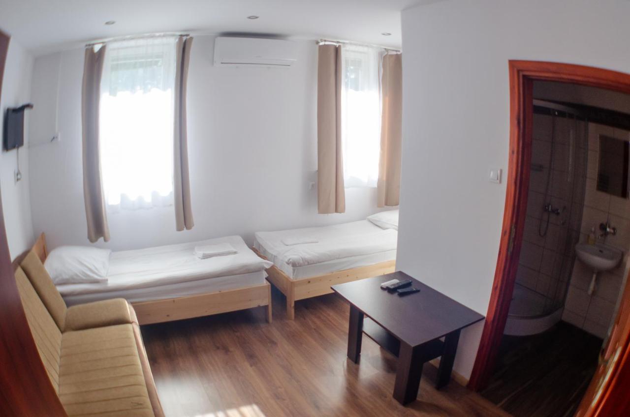 Galeria Prl Hotel บอร์น ซูลิโนโว ภายนอก รูปภาพ